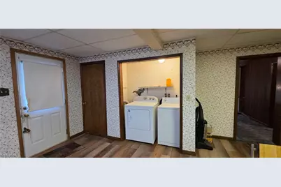 401 Concord Street, Martins Ferry, OH 43935 - Photo 6