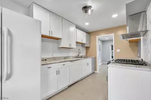 13514 Bennington Ave, Loveland, OH 44135 - Photo 8