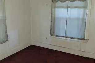 52 E Earle Ave, Youngstown, OH 44507 - Photo 8