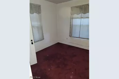 52 E Earle Avenue, Youngstown, OH 44507 - Photo 6