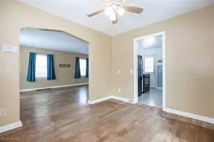 1595 Redwood Ave, Akron, OH 44301 - Photo 6