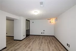 3805 Laurel Rd, Brunswick, OH 44212 - Photo 22