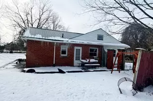 152 E Main St, New London, OH 44851 - Photo 8