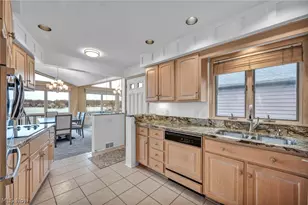 347 Dorwil Dr, Akron, OH 44319 - Photo 8