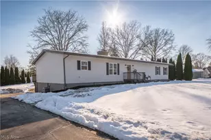 590 Eleanora Dr, Cuyahoga Falls, OH 44223 - Photo 38