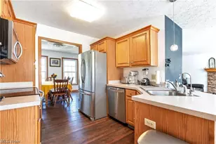 13152 Kaufman Ave NW, Hartville, OH 44632 - Photo 12