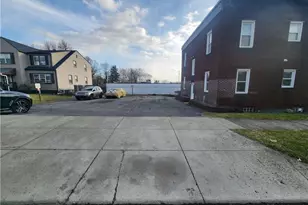 4941 Market St, Youngstown, OH 44512 - Photo 14