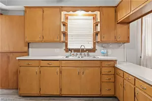 612 Maplewood Ave, Struthers, OH 44471 - Photo 10