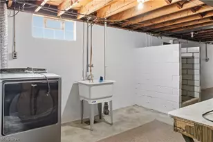 612 Maplewood Ave, Struthers, OH 44471 - Photo 22