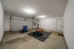 8708 Wakefield Run, North Ridgeville, OH 44039 - Photo 38