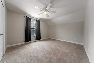 8708 Wakefield Run, North Ridgeville, OH 44039 - Photo 24