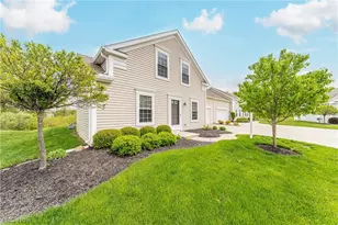 8708 Wakefield Run, North Ridgeville, OH 44039 - Photo 2