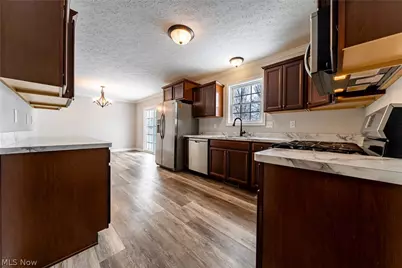 8708 Wakefield Run, North Ridgeville, OH 44039 - Photo 18