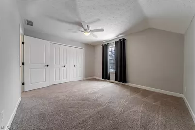 8708 Wakefield Run, North Ridgeville, OH 44039 - Photo 28