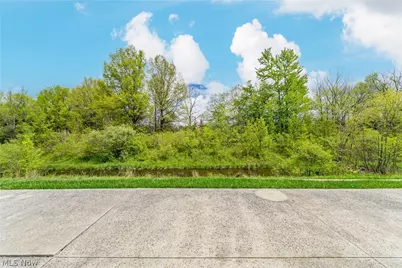 8708 Wakefield Run, North Ridgeville, OH 44039 - Photo 38