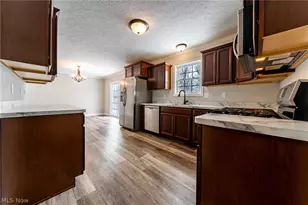8708 Wakefield Run, North Ridgeville, OH 44039 - Photo 20