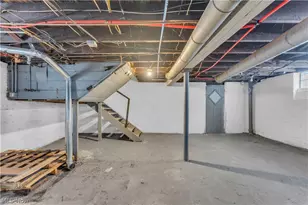 3998 E 54th St, Newburgh Heights, OH 44105 - Photo 20