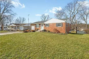 271 Manor Ave NW, Canton, OH 44708 - Photo 2