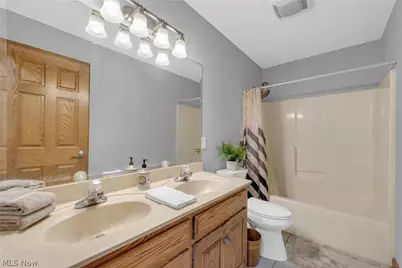 24235 Ridge Road, East Rochester, OH 44625 - Photo 10