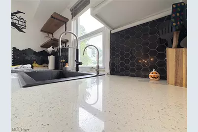 9309 Garfield Boulevard, Loveland, OH 44125 - Photo 14