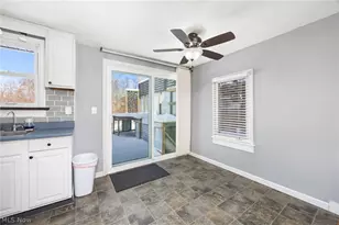 242 E Walnut St, Wadsworth, OH 44281 - Photo 10