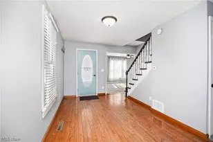 242 E Walnut St, Wadsworth, OH 44281 - Photo 8