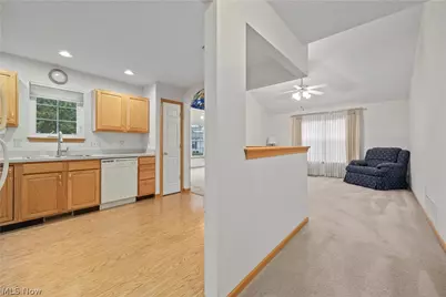 315 W Glen, Elyria, OH 44035 - Photo 4