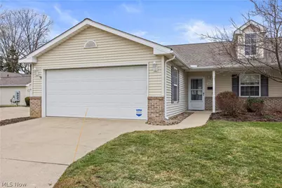 315 W Glen, Elyria, OH 44035 - Photo 2