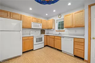 315 W Glen, Elyria, OH 44035 - Photo 10