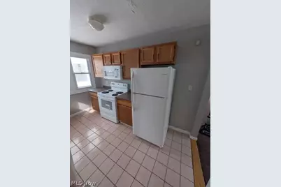 19450 McCracken Road, Maple Heights, OH 44137 - Photo 6