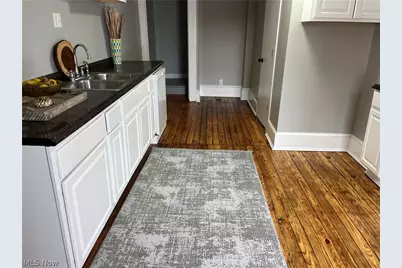 311 6th Street, Fairport Harbor, OH 44077 - Photo 8