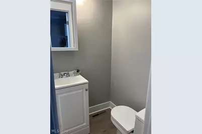 311 6th Street, Fairport Harbor, OH 44077 - Photo 10