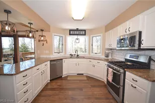 1128 Grovewood Dr, Tallmadge, OH 44278 - Photo 12