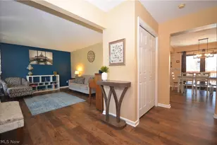 1128 Grovewood Dr, Tallmadge, OH 44278 - Photo 4