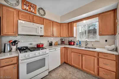24207 Lebern Drive, North Olmsted, OH 44070 - Photo 12