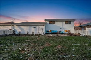 24207 Lebern Dr, North Olmsted, OH 44070 - Photo 38