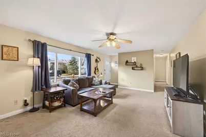 7519 Miami Road, Mentor on the Lake, OH 44060 - Photo 4