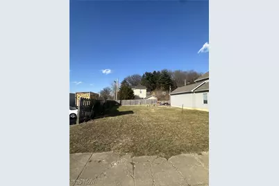 995 Greenwood Avenue, Zanesville, OH 43701 - Photo 4