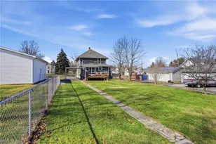 209 Pleasant St, Bellevue, OH 44811 - Photo 50