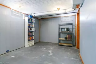 9278 Liberty Rd, Twinsburg, OH 44087 - Photo 28