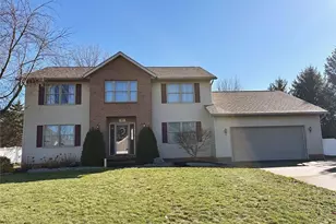 907 Park Village Dr, Louisville, OH 44641 - Photo 2