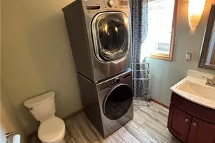 907 Park Village Dr, Louisville, OH 44641 - Photo 22