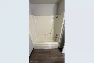 3100 Beal St. NW, Warren, OH 44485 - Photo 8