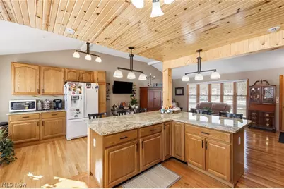 5729 Forest Ridge Drive, North Olmsted, OH 44070 - Photo 6