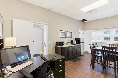 2860 Noble Road, Loveland, OH 44121 - Photo 18