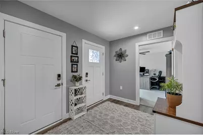 551 Bates Avenue, Seville, OH 44273 - Photo 6