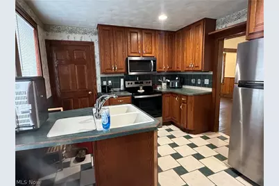 402 E Lincoln Way, Lisbon, OH 44432 - Photo 4