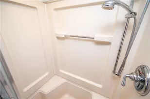 8198 Erie St, Masury, OH 44438 - Photo 12