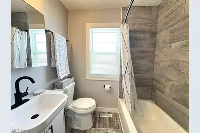 2440 Dentzler Road, Parma, OH 44134 - Photo 8
