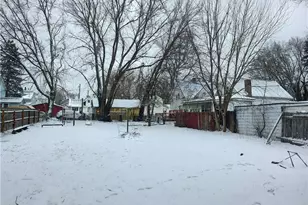 681 Madison St, Conneaut, OH 44030 - Photo 6